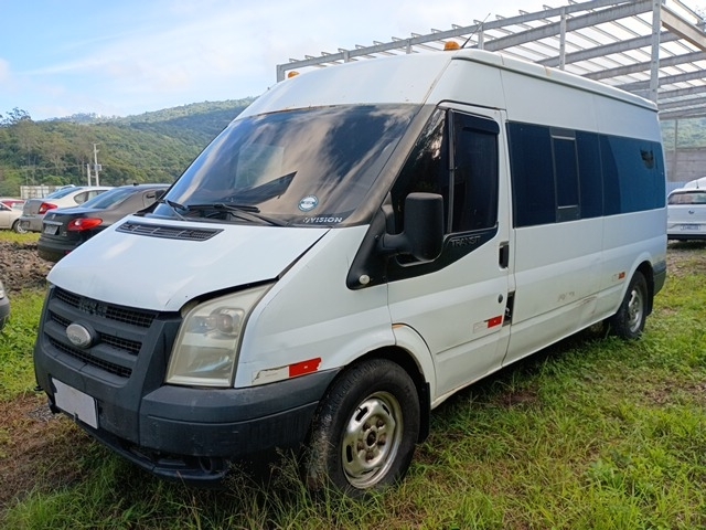 LOTE 002 FORD TRANSIT 350L BUS