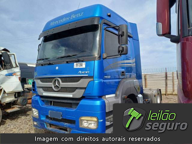 LOTE 003 MERCEDES BENZ AX